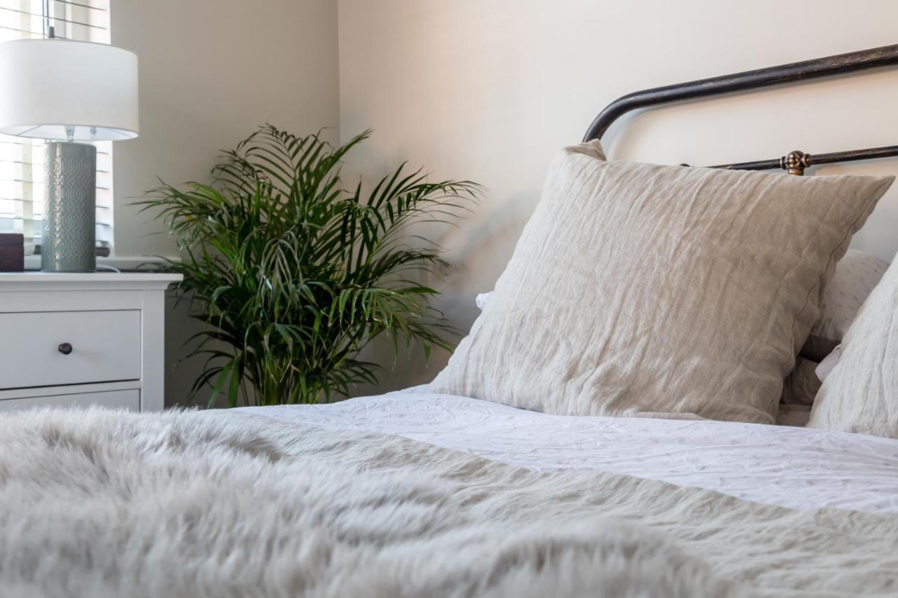 Hereford City - St Owens Terrace - Comfortable & Spacious Well Presented Three Storey House, Perfect For A Weekend Away & Exploring The City On Foot - Hosted By Rentmyhouse Exterior foto